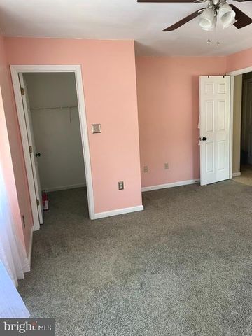 525 COBBLESTONE LN, Lancaster, PA 17601