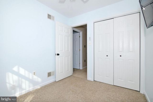 525 COBBLESTONE LN, Lancaster, PA 17601