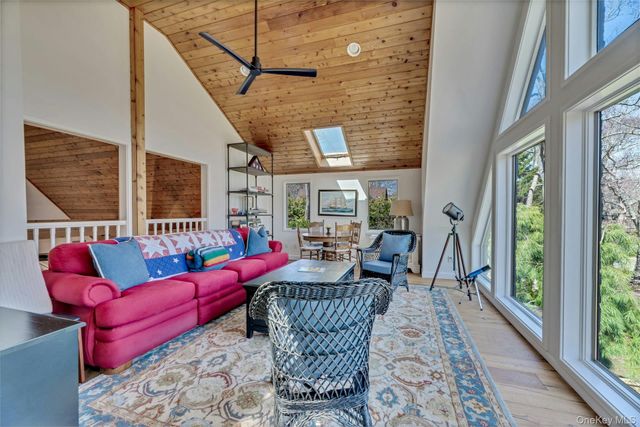 25 Miami Avenue, Peconic, NY 11958