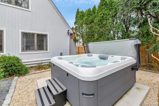 25 Miami Avenue, Peconic, NY 11958