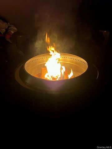 25 Miami Avenue, Peconic, NY 11958