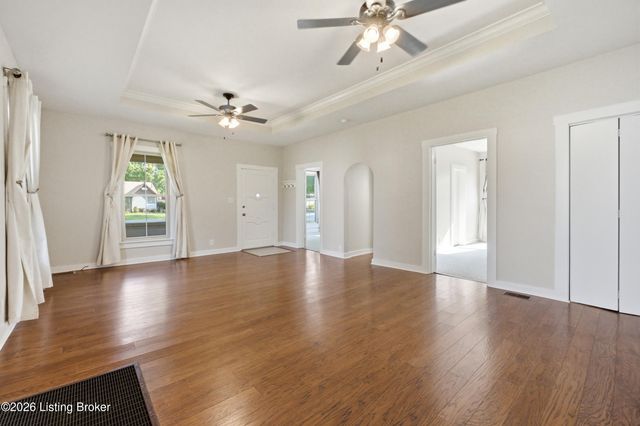 12012 Brinley Ave, Louisville, KY 40243