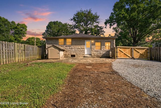 12012 Brinley Ave, Louisville, KY 40243