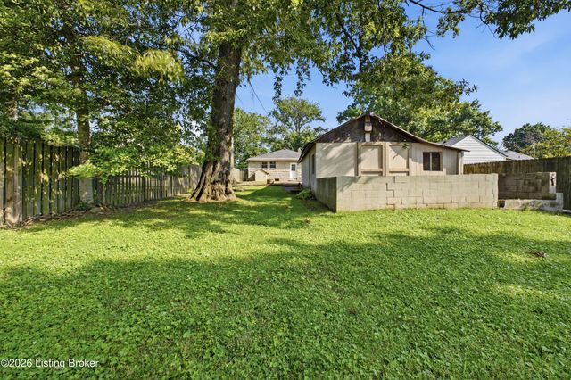 12012 Brinley Ave, Louisville, KY 40243