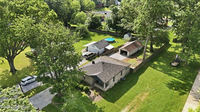 12012 Brinley Ave, Louisville, KY 40243