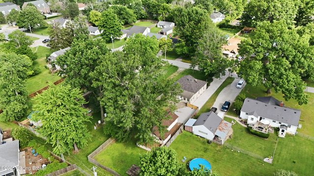12012 Brinley Ave, Louisville, KY 40243