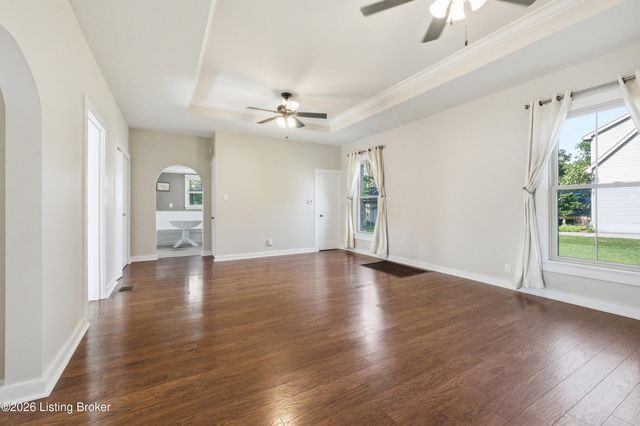 12012 Brinley Ave, Louisville, KY 40243