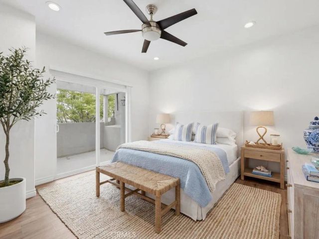 19122 Cole Lane, Huntington Beach, CA 92648