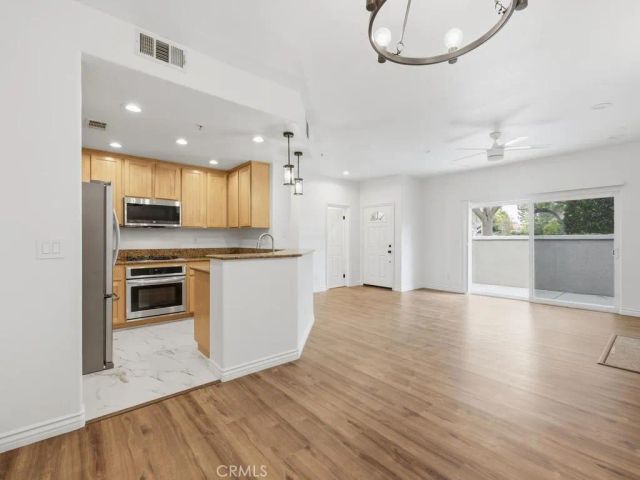 19122 Cole Lane, Huntington Beach, CA 92648