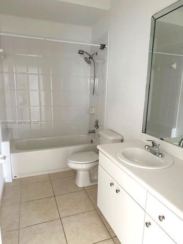 13840 SW 273rd Ter, Homestead, FL 33032