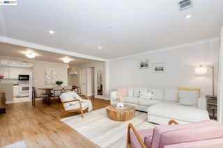 2627 Oak Rd A, Walnut Creek, CA 94597