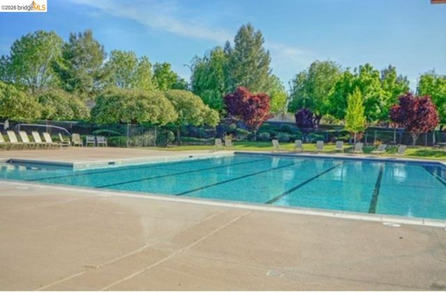 2533 Crescent Way, Discovery Bay, CA 94505