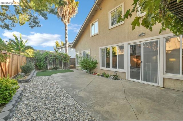 2533 Crescent Way, Discovery Bay, CA 94505