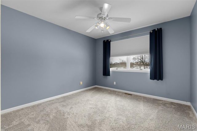 22121 Glen Ellen Cove, Warrenton, MO 63383