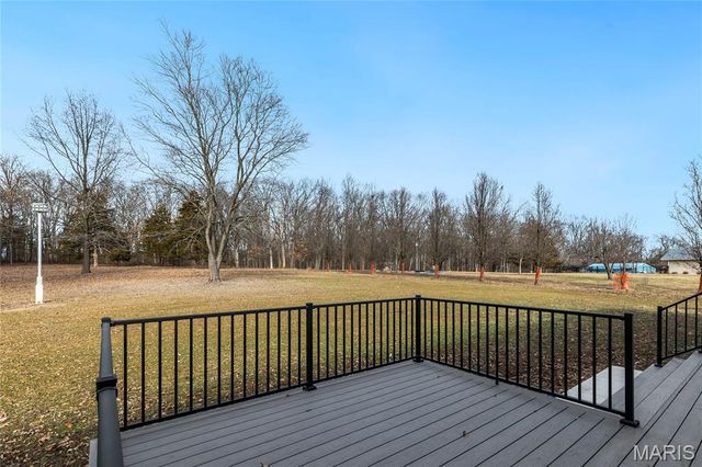 22121 Glen Ellen Cove, Warrenton, MO 63383