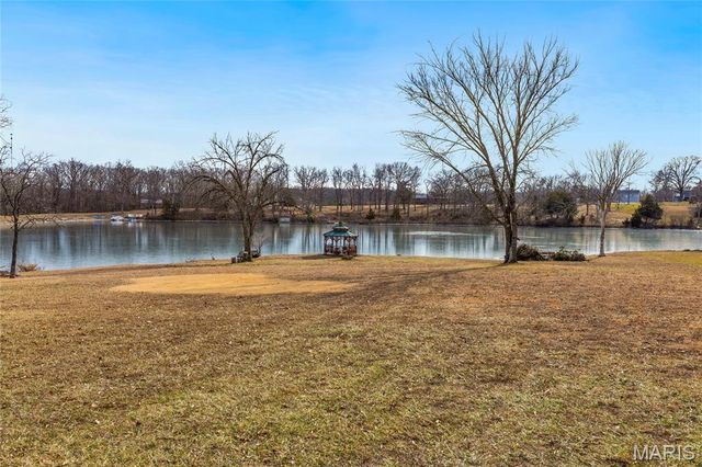 22121 Glen Ellen Cove, Warrenton, MO 63383