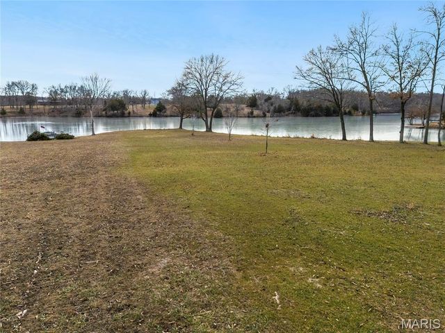 22121 Glen Ellen Cove, Warrenton, MO 63383