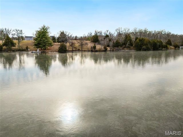 22121 Glen Ellen Cove, Warrenton, MO 63383