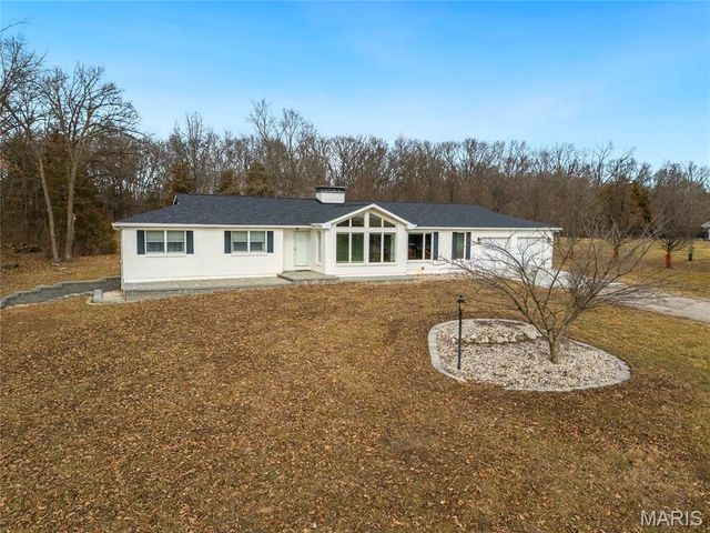 22121 Glen Ellen Cove, Warrenton, MO 63383