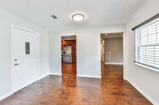 6530 Westview Drive, Houston, TX 77055