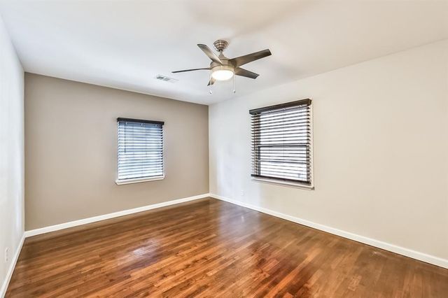 6530 Westview Drive, Houston, TX 77055