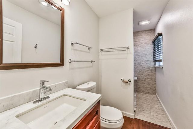 6530 Westview Drive, Houston, TX 77055