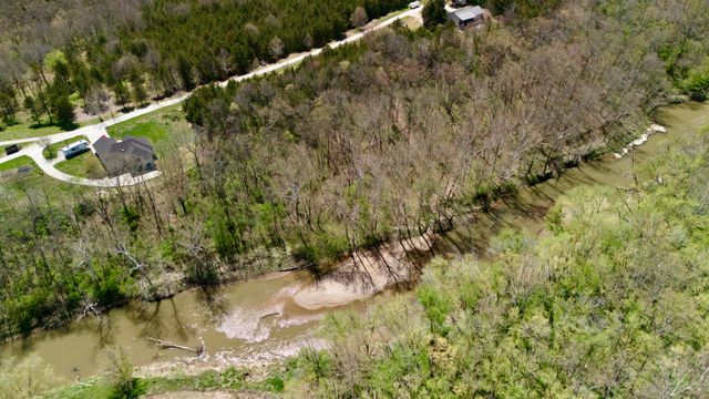 1307 TARA RD, Jefferson City, MO 65101