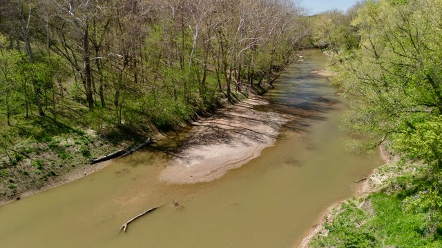 1307 TARA RD, Jefferson City, MO 65101