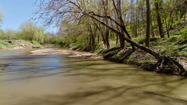 1307 TARA RD, Jefferson City, MO 65101