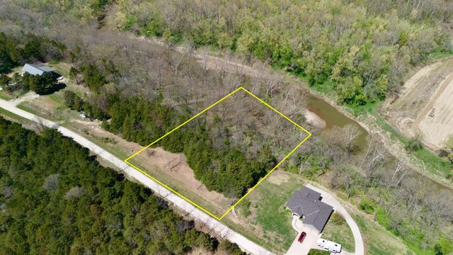 1307 TARA RD, Jefferson City, MO 65101