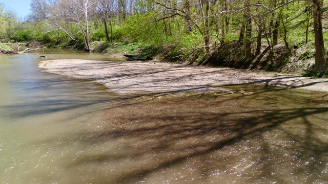 1307 TARA RD, Jefferson City, MO 65101