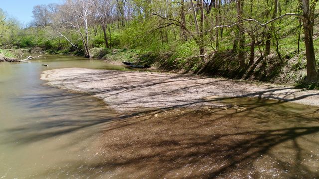 1307 TARA RD, Jefferson City, MO 65101