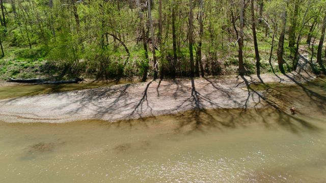 1307 TARA RD, Jefferson City, MO 65101