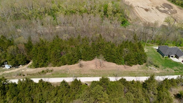 1307 TARA RD, Jefferson City, MO 65101