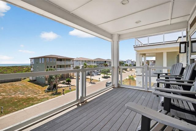 853 Oceanside Dr, Port Aransas, TX 78373