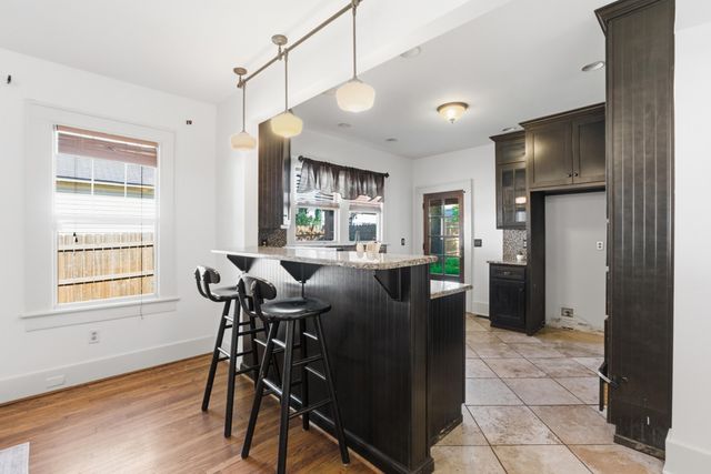 1139 E 8th Street, Chattanooga, TN 37403