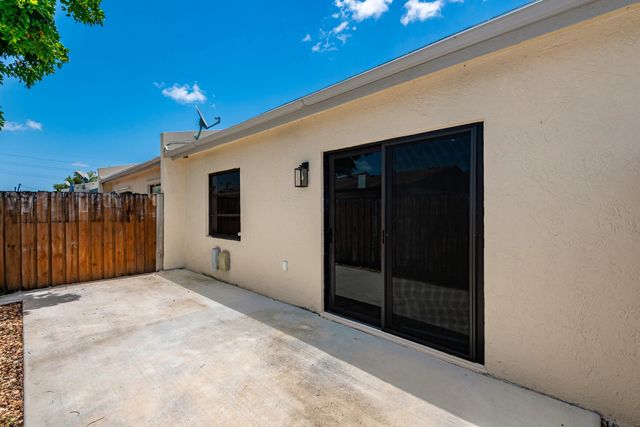 9279 NW 17TH Court, Pembroke Pines, FL 33024