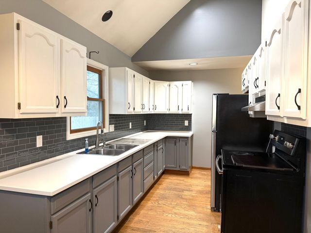 1201 N Chilson Street, Bay City, MI 48706