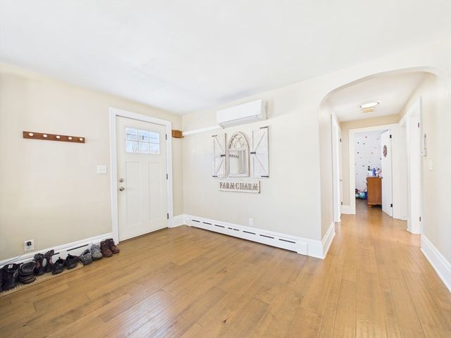 112 Lawson Ave, Acushnet, MA 02743