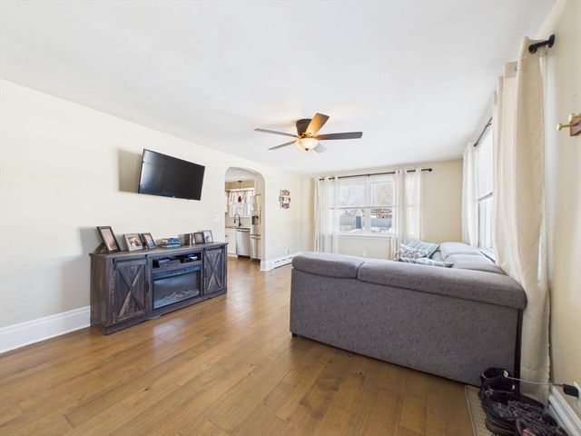 112 Lawson Ave, Acushnet, MA 02743