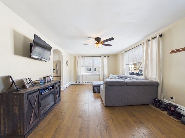 112 Lawson Ave, Acushnet, MA 02743