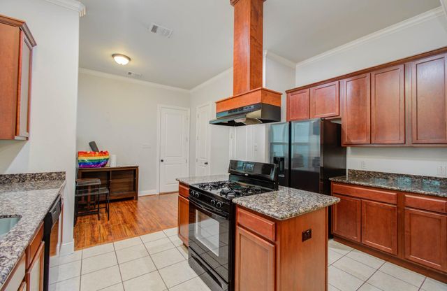 10205 Brooktree Drive, Houston, TX 77043