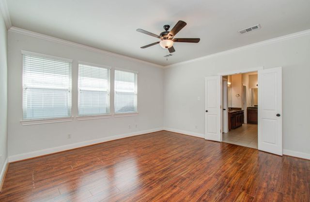10205 Brooktree Drive, Houston, TX 77043