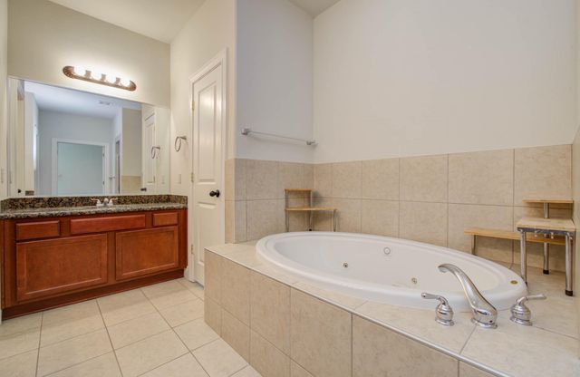 10205 Brooktree Drive, Houston, TX 77043