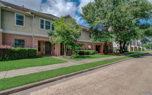 10205 Brooktree Drive, Houston, TX 77043