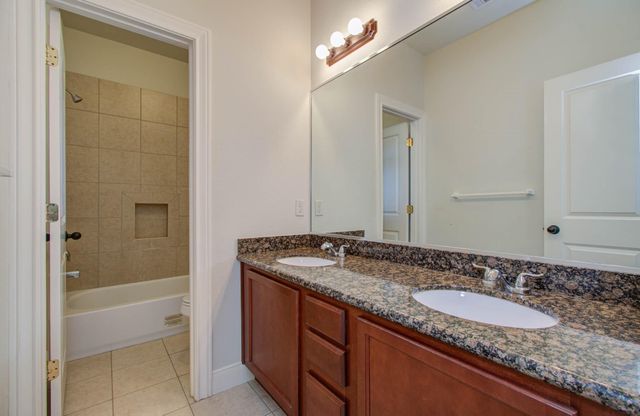 10205 Brooktree Drive, Houston, TX 77043