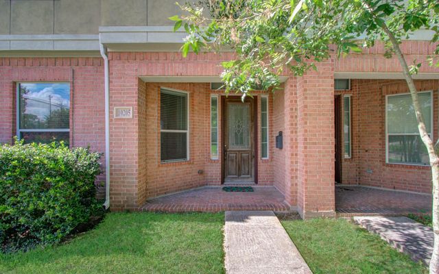 10205 Brooktree Drive, Houston, TX 77043