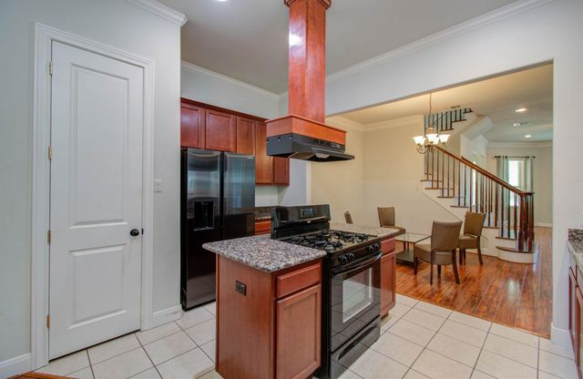 10205 Brooktree Drive, Houston, TX 77043