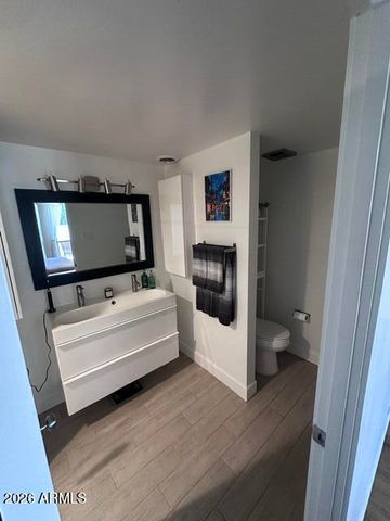 6930 E 3RD Street, Scottsdale, AZ 85251