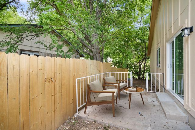 1800 Nicole CIR B, Round Rock, TX 78664